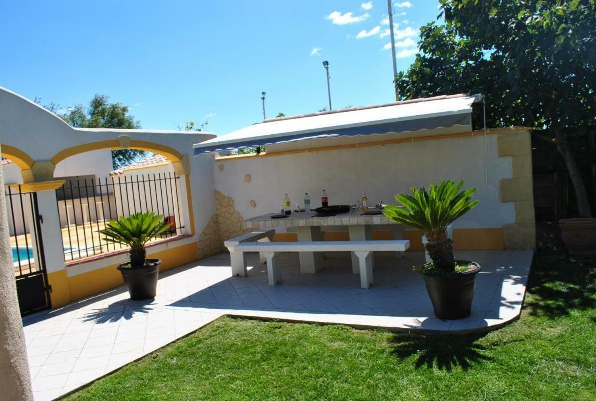 El Rocio 1 Gites Equestre Saintes-Maries-de-la-Mer Exterior photo